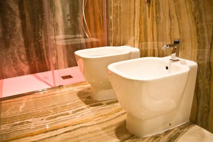 Suite Napoli Sotterranea Con Jacuzzi Dış mekan fotoğraf