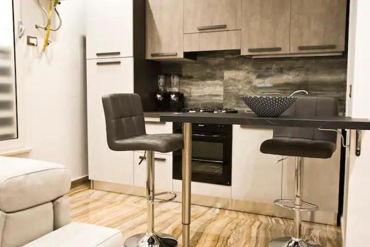 Suite Napoli Sotterranea Con Jacuzzi Dış mekan fotoğraf